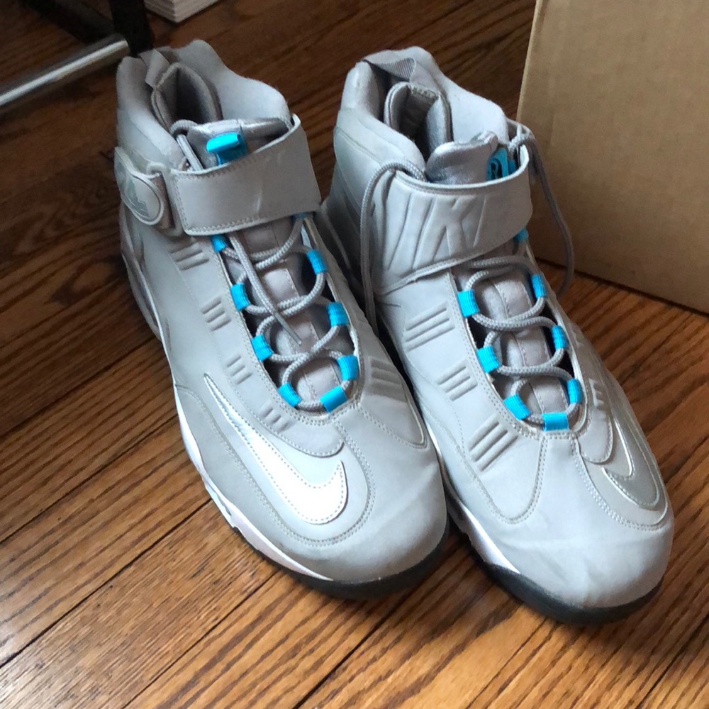 Griffey Nike sneakers in grey and aqua